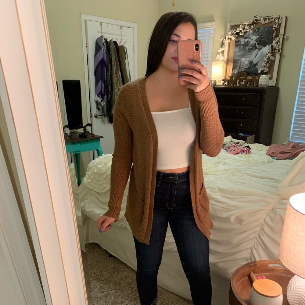Brown cardigan with pockets